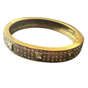 Heidi Daus Champagne Crystal Hinged Bangle Bracelet Vintage Signed - Picture 1 of 5