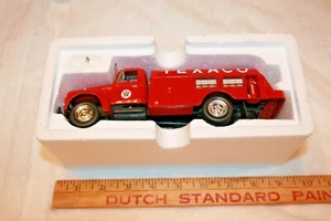 1997 First Gear 1957 International Aviation Refueler Texaco Aviation Truck - Picture 1 of 6