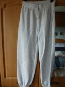 GREY VICTORIA'S SECRET PINK CAMPUS PANT TRACKSUIT BOTTOMS SIZE XS NEW TAGS - Picture 1 of 9
