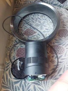 Dyson AM06 Tischventilator 300 mm ohne Flügel weiß - Bild 1 von 6