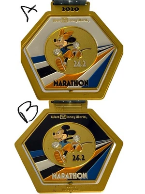 Rara medalla de maratón Walt Disney World 2020 - Mickey giratorio / Minnie Mouse Foto 1 de 4