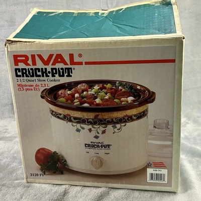 Vintage Rival 2 1/2 Qt. Crock Pot Slow Cooker 3120 Floral Plastic Lid Rare - Image 1 of 4