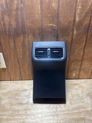 MAZDA CX-5 2017-2024 consola panel de cubierta trasera con rejilla de ventilación de aire acondicionado OEM Foto 1 de 4