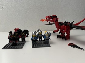 LEGO Castle 70404 King&rsquo;s Castle + 70401 Gold Getaway Lot Dragon +10 Figs + Horse