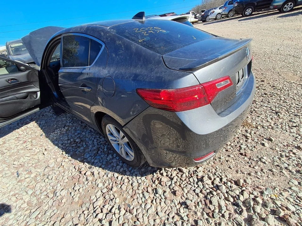 Cuarto de luz trasera izquierda del conductor montado en panel para 13-15 ILX 2663389 Foto 1 de 1