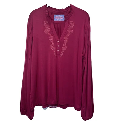 Top campesino Robert Graham para mujer talla grande bordado cuello en V baya Foto 1 de 4