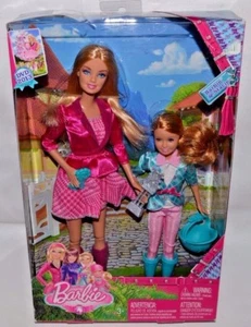 NEW 2012 2 SET BARBIE & STACIE A PONY TALE DOLLS RIDING FASHIONS TROPHY, RIBBON+ - Imagen 1 de 10