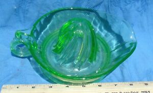 Vintage Depression Vaseline Uranium Green Glass Citrus Juicer Reamer