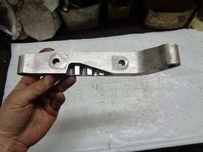 Polaris Rush Switchback Pro RMK 800 2010-2012 correa de montaje del motor derecho 5137183 Foto 1 de 4