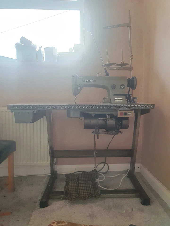 Brother Industrial Sewing Machine,used Machine,but I Didn't Use It - Image 1 of 2