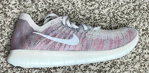 Nike Free RN Flyknit Running Sneaker Gray Port wine Wmns Sz 8us NEW 880844 007 - Picture 1 of 8