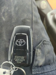 key fob for 2020 toyota Camry - Picture 1 of 2