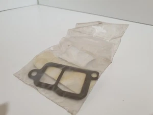 GENUINE VOLVO C30 C70 S40 S60 S80 V50 V70 XC70 XC90 THERMOSTAT GASKET 8636573 - Picture 1 of 4