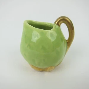 Vintage Mini Porcelain Pitcher Vase Creamer Green & Gold MCM Dollhouse Miniature - Imagen 1 de 9