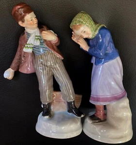 Par de figuras Meissen c.1910 Alfred Konig niño niña con bolas de nieve Art Nouveau - Imagen 1 de 12