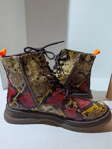 Jellypop boots Size 8 Side-Zip / Snakeskin pattern Combat Boots - Picture 1 of 7