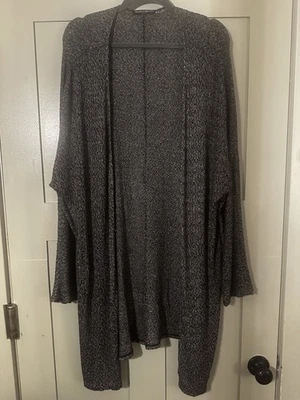 Brandy Melville Women's Black And Gray Cardigan Flow Fit Sweater One Size - Image 1 of 4