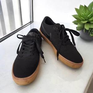 Nike SB Check Solarsoft Skateboarding Canvas Sneakers Men's 7 Black Gum MINT - Picture 1 of 17