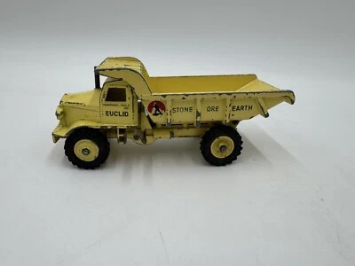Dinky Toys Euclid Rear Dump Truck 965 Yellow Made in England Works Meccano - Image 1 of 4