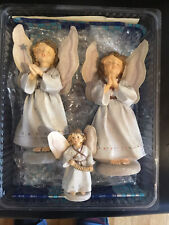 3x Engel aus Keramik/Stein ??? 19cm bzw. 10cm mit Flügel aus Stoff