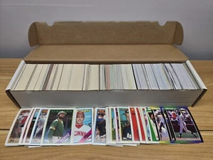 Aprox 930 Assorted Sports Card Lot Vintage MLB Baseball Cards 1980's & 1990s - Picture 1 of 14