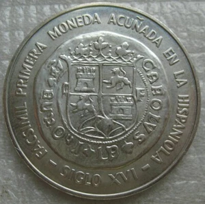 Dominican Republic 10 Peso 1975 Silver Coin International Bankers’ Conference - Picture 1 of 2