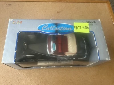 Welly 1955 Black Mercedes-Benz 300s Die-Cast 1:18 Convertible Car Model - Image 1 of 4