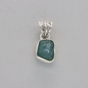 Ciondolo APATITE blu taglio grezzo naturale taglio grezzo - ARGENTO 925 #901-He - Foto 1 di 9