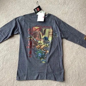 NWT JNCO JEANS BOYS/ TEEN L LONG SLEEVED SHIRT, SKATEBOARD/ SKELETON, ON GRAY - Picture 1 of 4