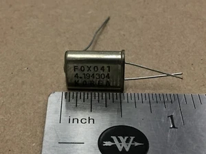 (1 PC) FOX FOX041 3 LEAD QUARTZ CRYSTAL UNIT ALT PN# T970500043 - Picture 1 of 2