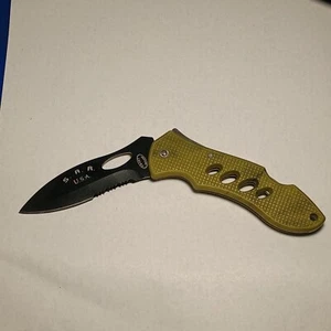 Frost Cutlery S.A.R. Folding Knife USA Print Part Serrated Blade Lockback - Picture 1 of 4