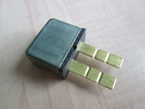 Bussmann Circuit Breaker 713041 12V 30A 30Amps ATO ATC #M147QP - Picture 1 of 6