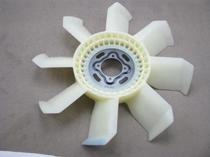 NEW - OUT OF BOX - OEM Ford F4AE-8600-AA Cooling Fan Blade - Bild 1 von 6