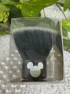 Catrice Disney MICKEY‘S 90TH ANNIVERSARY KABUKI BRUSH Powder Brush Pinsel *neu* - Bild 1 von 4