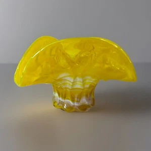 Vintage MCM Slag Yellow White Art Glass Bowl Ashtray UV Reactive Glows - Picture 1 of 7