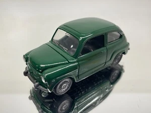 AUTO PILEN SPAIN 335 SEAT 600 FIAT 600D -GREEN 1:43- GOOD - 508 - Imagen 1 de 5