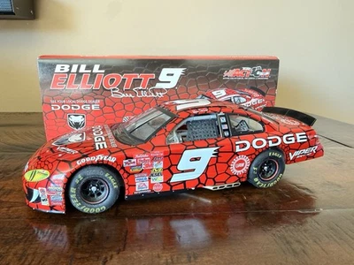 Bill Elliott 2002 #9 Dodge Viper Scheme 1:24 Action Collectible Mac Tools - Image 1 of 4