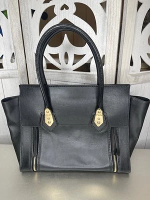 Bolso de Mano Henri Bendel Cuero Negro Asa Superior Herrajes Dorados Plegable Clásico Foto 1 de 4