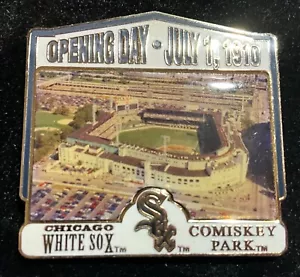 PIN CONMEMORATIVO DEL DÍA DE APERTURA DEL PARQUE COMISKEY DE LOS SOX BLANCOS DE CHICAGO - Imagen 1 de 1
