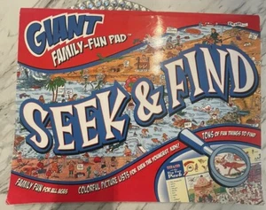 Giant Family Fun Seek & Find Activity Book - Bild 1 von 11