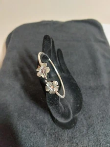 Vintage Trinidad Sterling Silver Etched Hibiscus Flower Cuff Bracelet - Picture 1 of 15