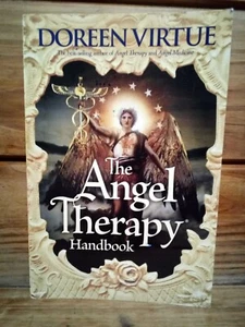 (C3BP) "THE ANGEL THERAPY HANDBOOK - DOREEN VIRTUE" LARGE PAPERBACK / PRE-READ - Picture 1 of 24