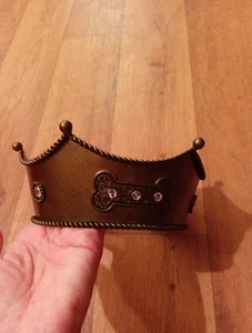 Costume principe re corona metallo colore bronzo gioiello vintage ossa pesanti usato in ottime condizioni - Foto 1 di 8