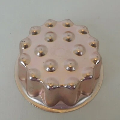 Molde de gelatina de aluminio de color claro ensalada 4 tazas redondas con puntos alambre colgante de metal Foto 1 de 4