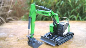 Conrad 2204.01 Liebherr R 926 Compact Excavator ARBOGAST 1:50 NEW IN BOX "RARE" - Picture 1 of 4