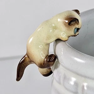 Hagen Renaker Siamese Climbing Kitten Cat Hanging Miniature Figurine - Picture 1 of 9