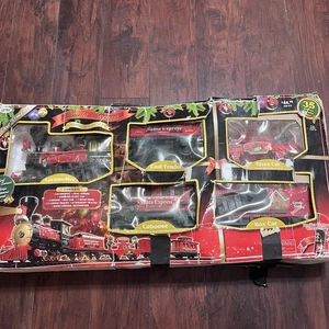 Santa Express Train Set Christmas EZTEC 35 PC 201o #37290 - Picture 1 of 11