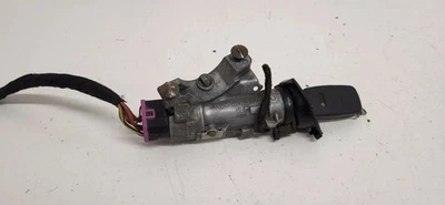 Audi A6 S6 C5 4B 2002 Diesel Ignition barrel lock 4B0905851F BTV71630 Foto 1 de 4