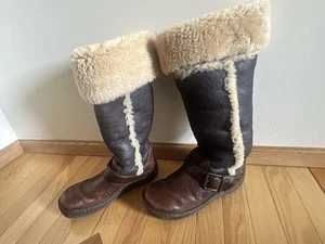 Stivali da neve donna marroni in pelle e shearling BORN alti montone caldi invernali 8,5 - Foto 1 di 8