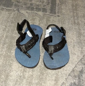 GAP Toddler Boy Flip Flops Sandals Brown Shoes Sz 6 - Picture 1 of 5